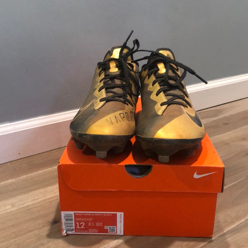 Men’s Nike baseball cleats